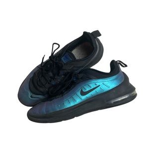 Youth Nike Airmax Axis Sneakers Size 5.5Y Future Black Blue